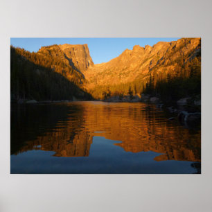 Dream Lake im Licht des Sonnenaufgangs I Poster
