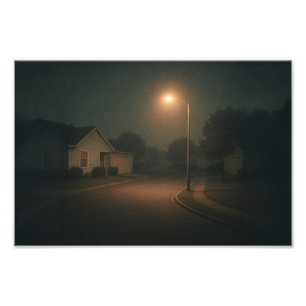 Dreamcore Suburban Night Street mit Streetlight Fotodruck