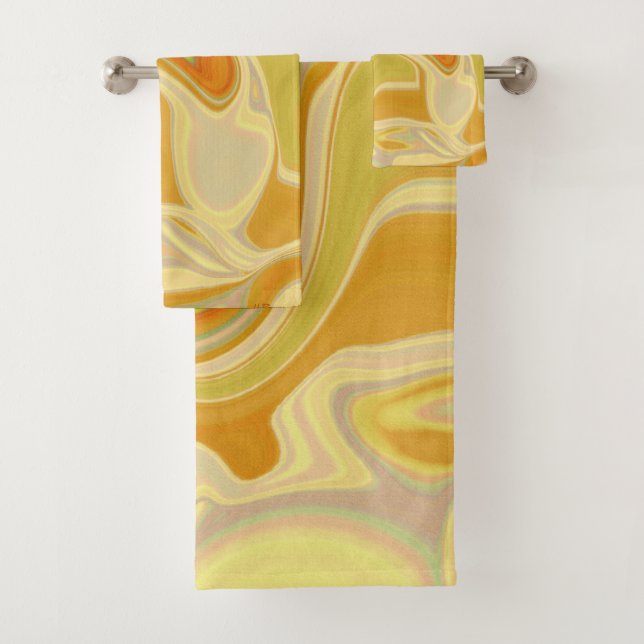 Dreamscape in Gold Badhandtuch Set (Insitu)