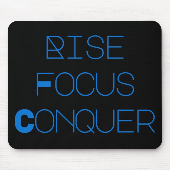 Dreamtech_Inc: Rise, Focus, Conquer Schreibtischun Mousepad (Vorne)