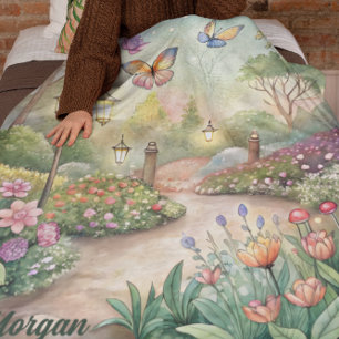 Dreamy Butterfly Garden Path - Verzauberter Garten Sherpadecke