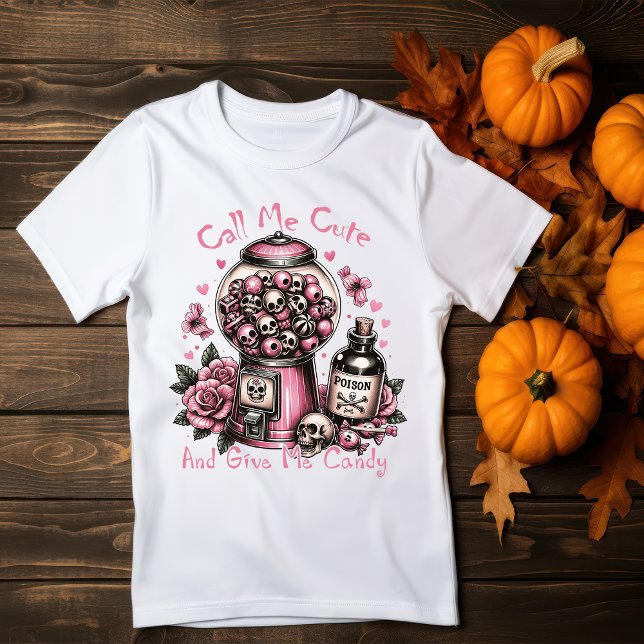 Drehung über Spooky Style: Rosa Halloween-Veröffen T-Shirt (Von Creator hochgeladen)