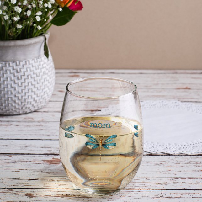 Drei Aqua und Gold Whimsical Dragonfly Weinglas Ohne Stiel (Three aqua dragonflies on customizable gift stemless wine glasses for birthdays and mom's day. )
