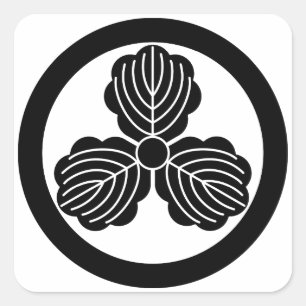 Drei Blätter aus Eiche(1) im Kreis Quadratischer Aufkleber