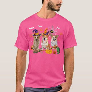 Drei Corgi Hunde Hexenmilch Beängstigender Pumpk T-Shirt