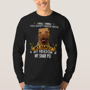 Drei Dinge, die man nicht mit Shar Pei Dog verwech T-Shirt