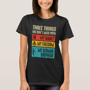 Drei Dinge, mit denen man sich beim Deutschen Schä T-Shirt