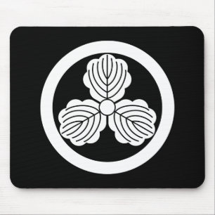 Drei Eichenblätter(1) im Kreis Mousepad