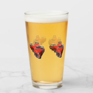 Drei elegante rote und weiße Oldtimer Glas