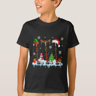 Drei-Elf-Santa-Rentier-Hockey-Ausrüstungen Weihnac T-Shirt