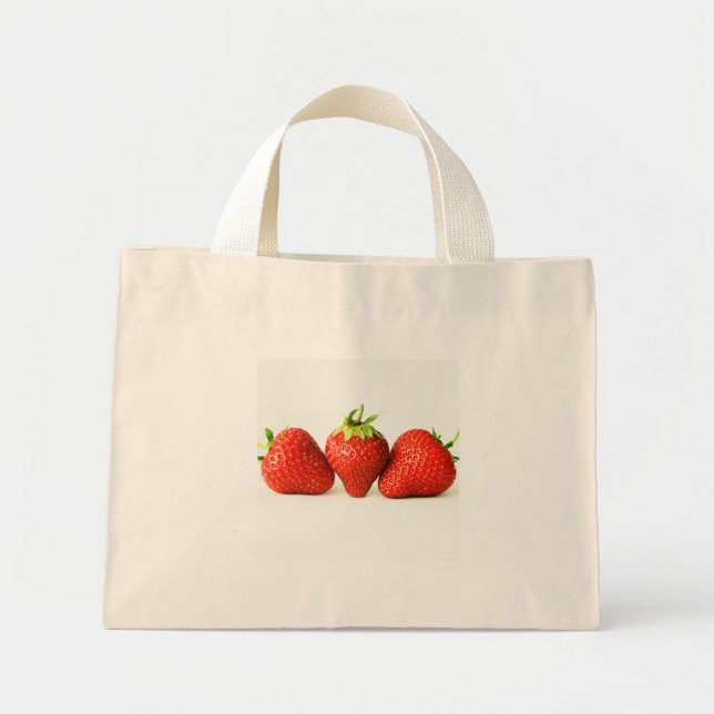 Drei Erdbeeren auf weißer Ebene Mini Stoffbeutel (Vorne)