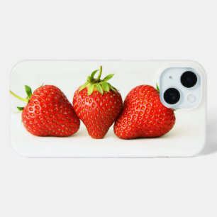 Drei Erdbeeren auf weißer iphcna Case-Mate iPhone Hülle