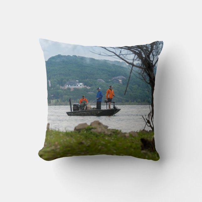 Drei Fischer am Tisch Kissen (Vorderseite)