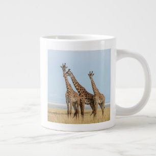 Drei Giraffen posieren Jumbo-Tasse