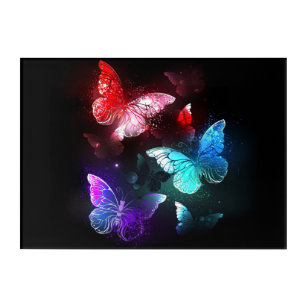 Drei glühende Schmetterlinge im Hintergrund Acryl Wandkunst
