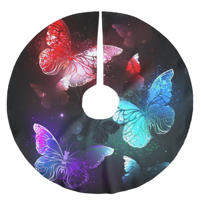 Drei glühende Schmetterlinge im Hintergrund Polyester Weihnachtsbaumdecke (Vorderseite)