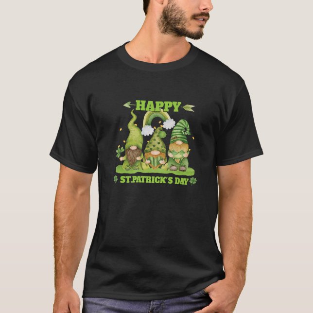 Drei Gnome mit Regenbogen und Kleeblatt St Patrick T-Shirt (Vorderseite)