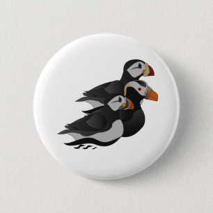 Drei hübsch gesellige Puffins Cartoon Button