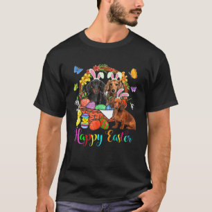 Drei Hunde der sonnigen Dackel im Korb der Osterei T-Shirt