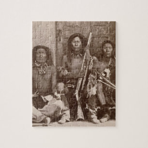 Drei Inder Braves, fotografiert durch königliche Puzzle