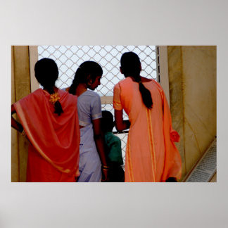 Drei junge Frauen Poster