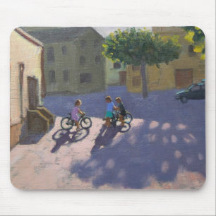 Drei Kinder mit Fahrrädern Spanien Mousepad
