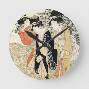 Drei Mädchen, die in einem Fluss, von der 'Mode Runde Wanduhr