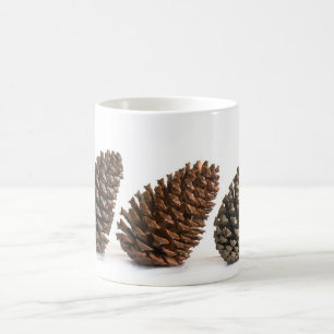 Drei pinecones kaffeetasse