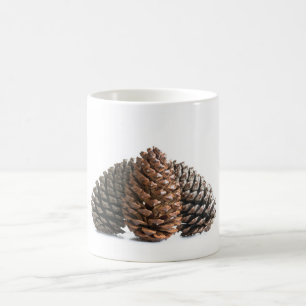 Drei pinecones tasse