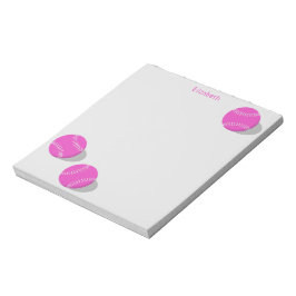 Drei pinkfarbene Weichbällchen für personalisierte Notizblock