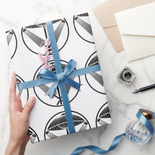 Drei Regenschirme in einem fadenähnlichen Ring Geschenkpapier