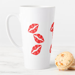 Drei rote Lipstick Kisses mit weißem Muster Gesche Milchtasse