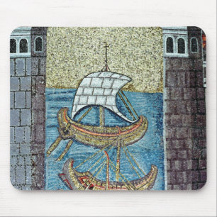 Drei Schiffe, die den Hafen von Ravenna kommen Mousepad