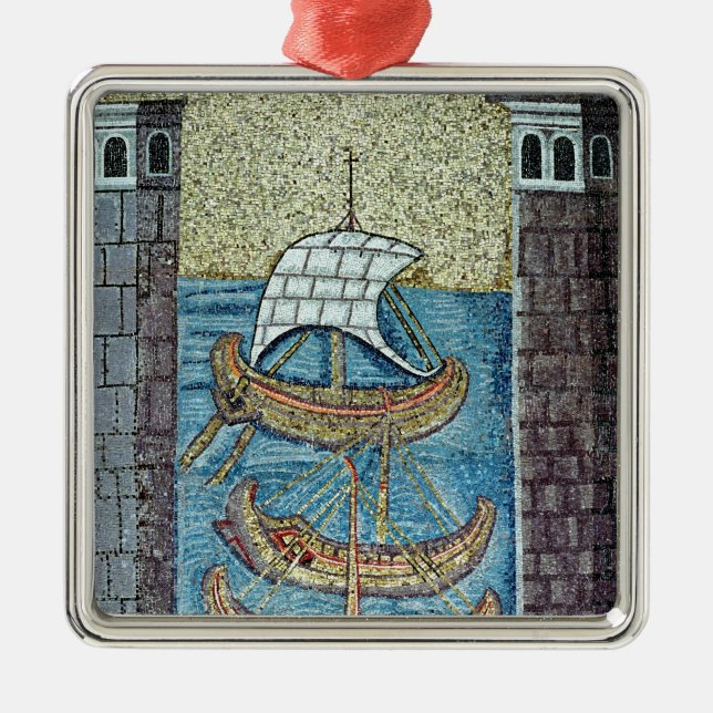 Drei Schiffe, die den Hafen von Ravenna kommen Silbernes Ornament (Vorne)