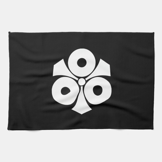Drei Schlangenaugen mit Schwertern Handtuch (Horizontal)