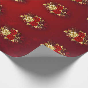 Drei Schmuckstücke Rose Geschenkpapier