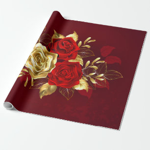 Drei Schmuckstücke Rose Geschenkpapier