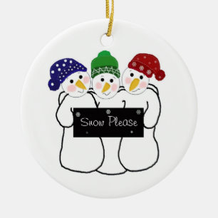 Drei Schneemänner mit Schneeschild Keramikornament