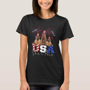 Drei Shar Peis Hunde mit amerikanischer Flagge T-Shirt