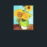 Drei Sonnenblumen | Vincent Van Gogh Leinwanddruck<br><div class="desc">Billige Leinwand von Three Sunflowers (1888) von dem niederländischen Künstler Vincent Van Gogh. Das Original ist ein Öl auf der Leinwand,  das ein ruhiges Leben mit hellgelben Sonnenblumen vor türkisfarbenem Hintergrund darstellt. Klicken Sie auf Anpassen,  um die Größe der Leinwand zu ändern oder das Design zu personalisieren.</div>