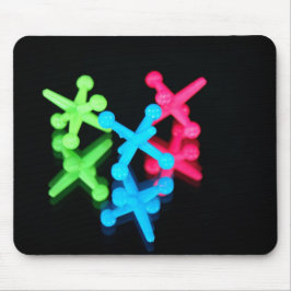 Drei Spielzeug-Jacke auf schwarz Mousepad
