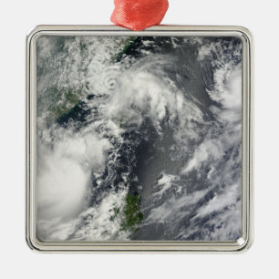 Drei starke Stürme Ornament Aus Metall