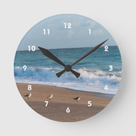 drei Vögel am Strand Foto Florida Runde Wanduhr