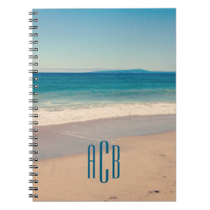 Dreibuchstaben-Monogramm Urlaub Strandfoto Notizblock