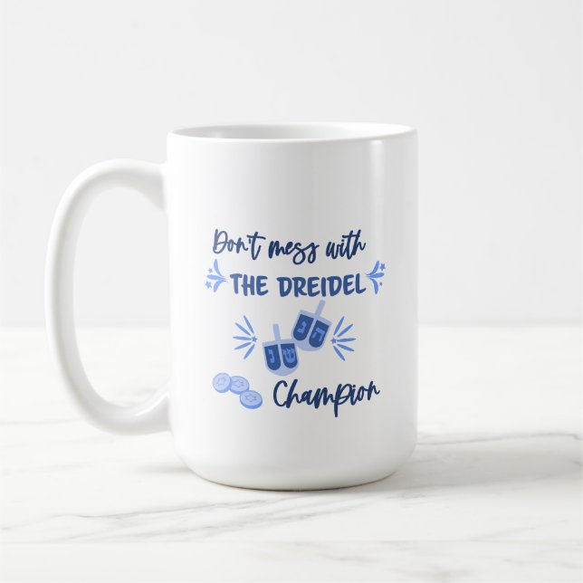 Dreidel Champion Spaß Hanukkah Tasse (Links)