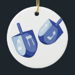 Dreidels Keramik Ornament<br><div class="desc">Der Entwurf ist schön und hell und füllt Sie zum Rand mit Feiertagsgeist und ist auf Geschenken, Tabellenläufer, Küchenwäschen, Wohngestaltung und auf allen Sachen Chanukka perfekt!</div>