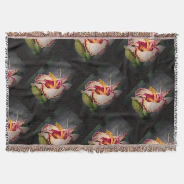 ` Dreifache Kirsch' TaglilieThrow Decke (Vorderseite)