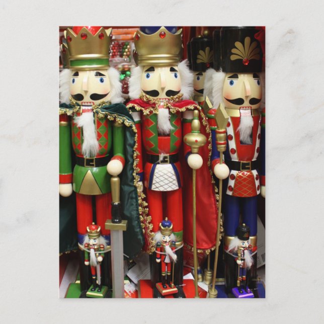 Dreiseitige Cracker - Nutcracker Soldiers Feiertagspostkarte (Vorderseite)