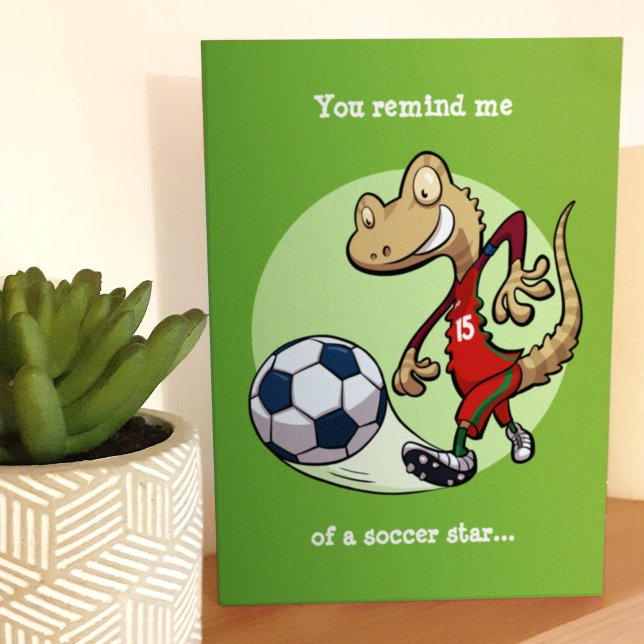Dribbling Soccer Star Gecko Football Cartoon (Von Creator hochgeladen)