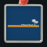 Driftwood Beach Georgia Ornament Aus Metall<br><div class="desc">Das Driftwood Beach liegt am nördlichen Ende der georgischen Insel Jekyll und beeindruckt Sie mit dem schönen Treibholz und den Bäumen,  die einer Szene aus einer anderen Welt ähneln.</div>